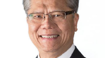 SA Governor Hieu Van Le